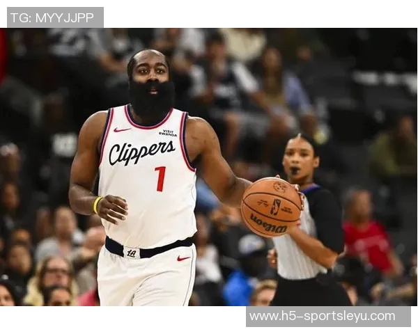 快船战胜对手跃升西部第十一名紧追开拓者附加赛希望在望 快船战胜对手跃升西部第十一名紧追开拓者附加赛希望在望